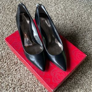 Carlos by Carlos Santana Black Stilettos